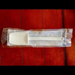 Pampered Chef Small Mix N Scraper